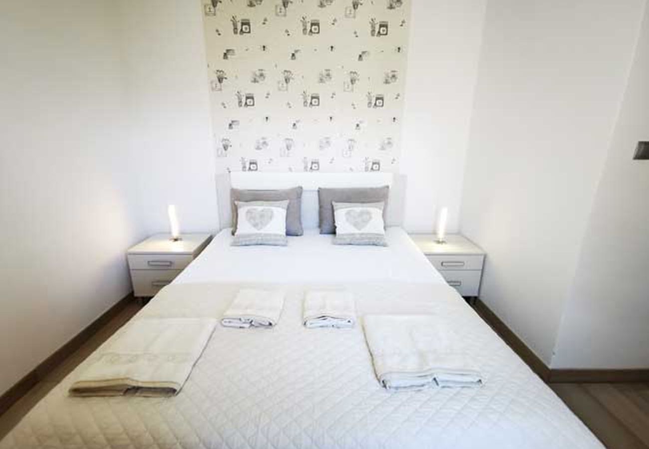 Ferienwohnung in Bol - 5244-2 A2 4P in B