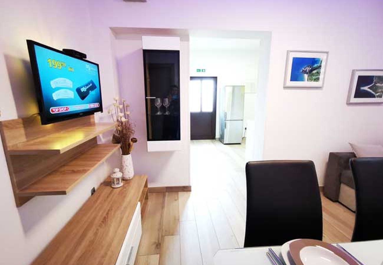 Ferienwohnung in Bol - 5244-2 A2 4P in B