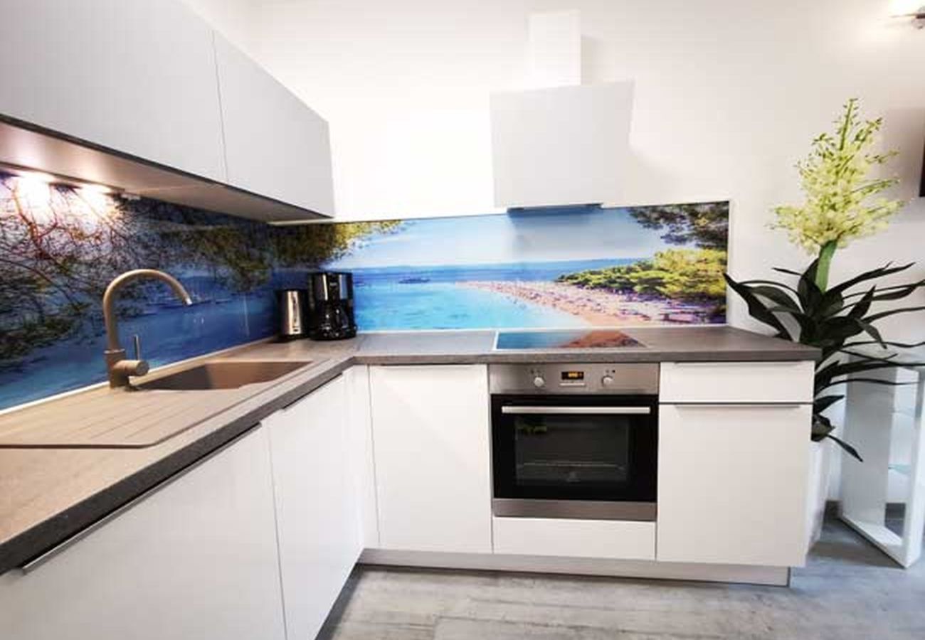 Ferienwohnung in Bol - 5244-4 A4 4P in Bol